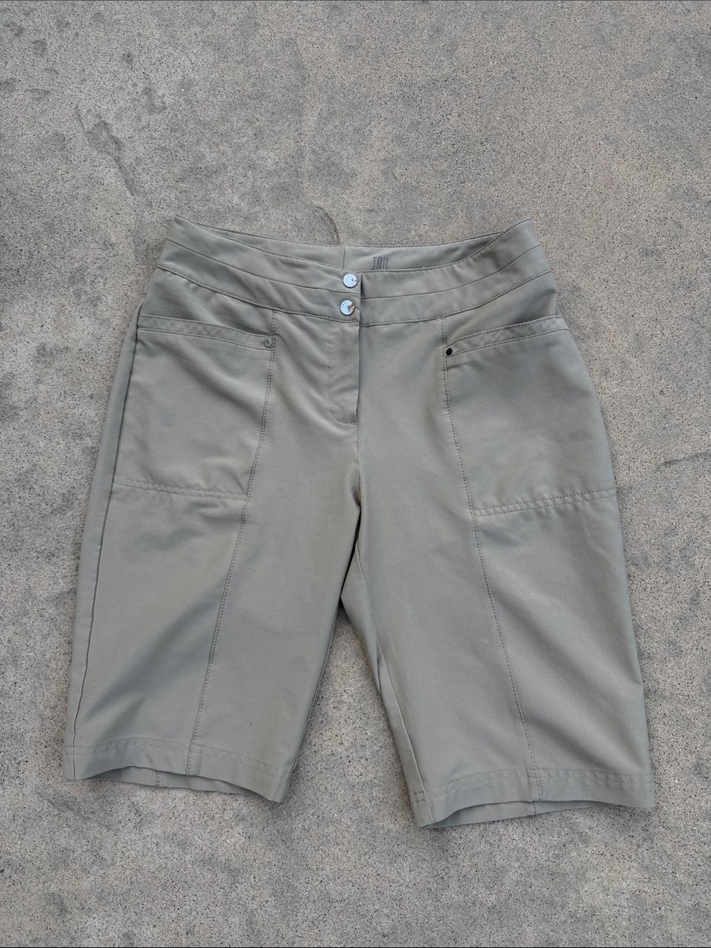 TAIL Women's Khaki Bermuda Golf Shorts Size 4